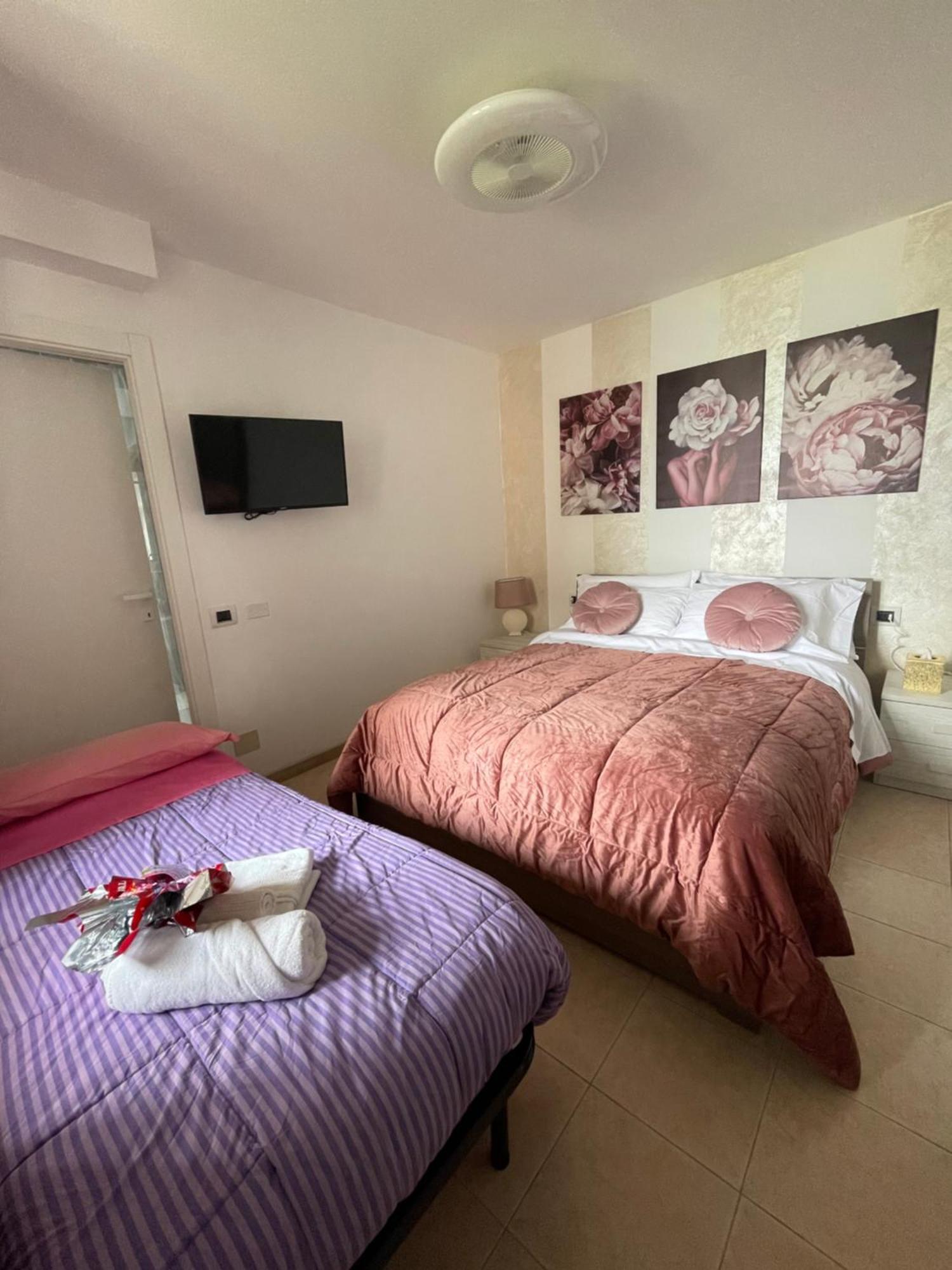 Peonia Apartment - Appartamento Vista Lago Lezzeno Room photo